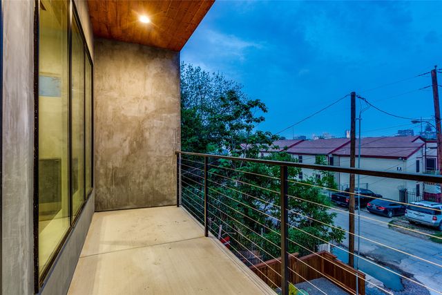 2315 Hawthorne Avenue, Dallas, TX 75219