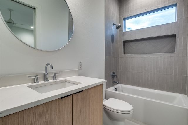 2315 Hawthorne Avenue, Dallas, TX 75219