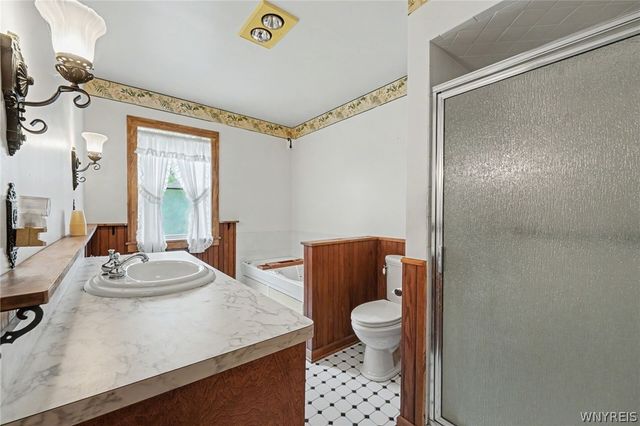 7098 State Road, Boston, NY 14075