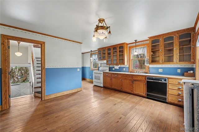 7098 State Road, Boston, NY 14075