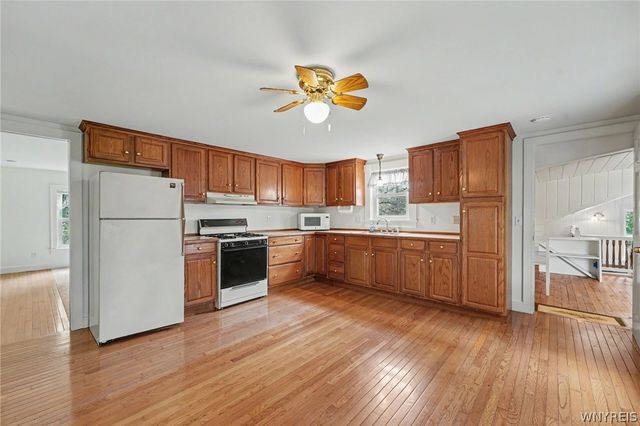 7098 State Road, Boston, NY 14075