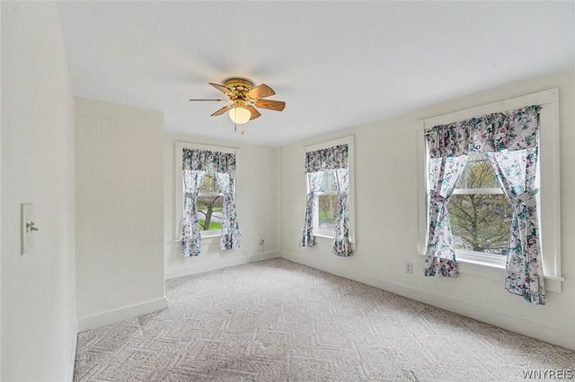 7098 State Road, Boston, NY 14075