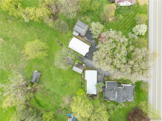 7098 State Road, Boston, NY 14075