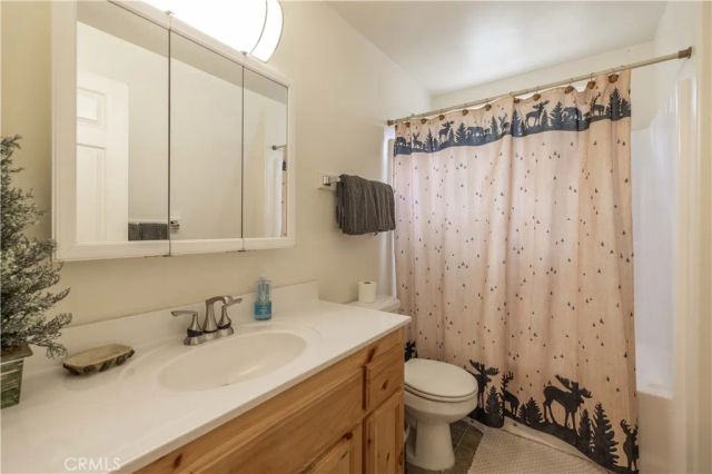 143 Santa Barbara, Sugarloaf, CA 92386