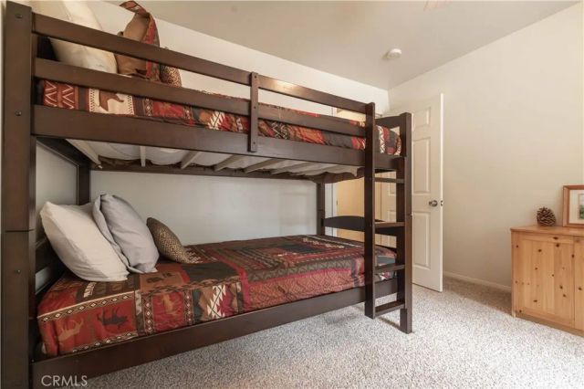 143 Santa Barbara, Sugarloaf, CA 92386