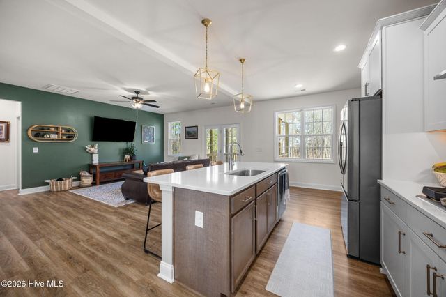 809 Twin Leaf Court, Cameron, NC 28326