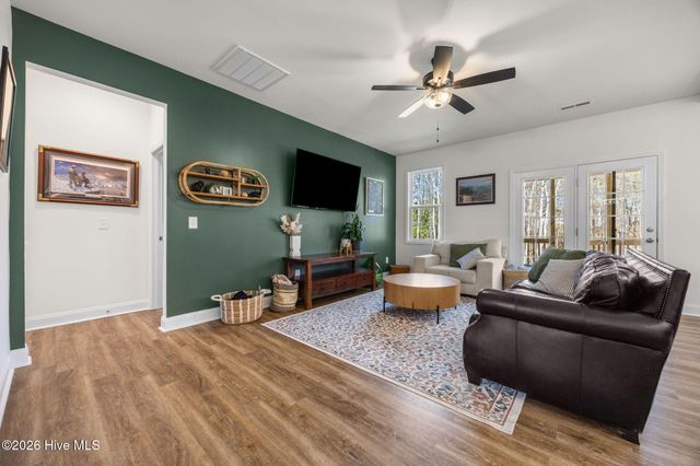 809 Twin Leaf Court, Cameron, NC 28326