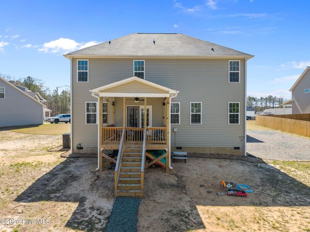 809 Twin Leaf Court, Cameron, NC 28326
