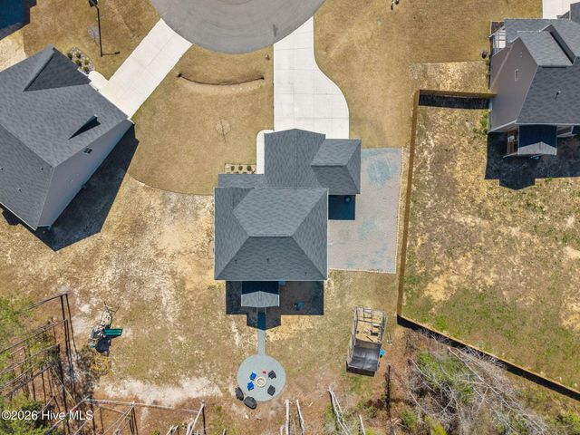 809 Twin Leaf Court, Cameron, NC 28326