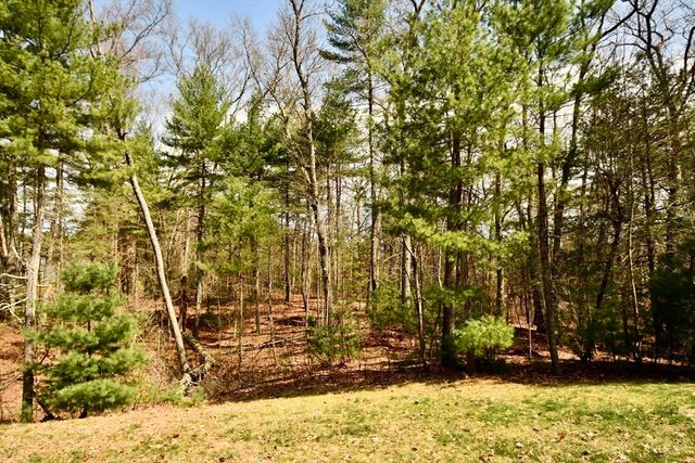 16 Westfield Dr, Norfolk, MA 02056