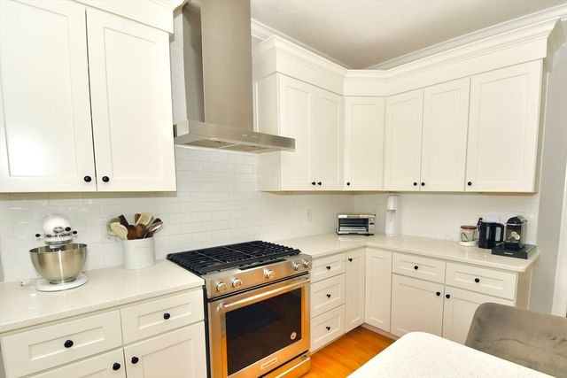 16 Westfield Dr, Norfolk, MA 02056