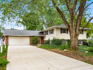 1530 Pemberton Drive, Columbus, OH 43221