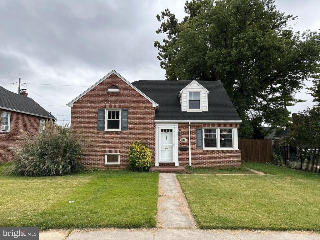Image 1 of property listing at 754 JUNE ST, York, PA 17404