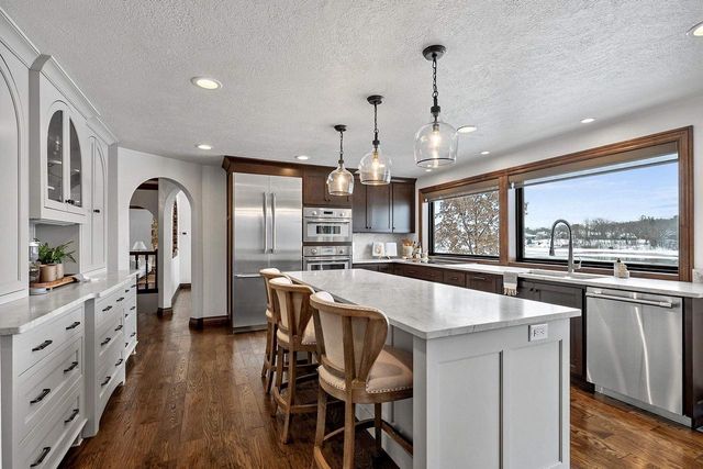 2045 LOST DAUPHIN ROAD, De Pere, WI 54115