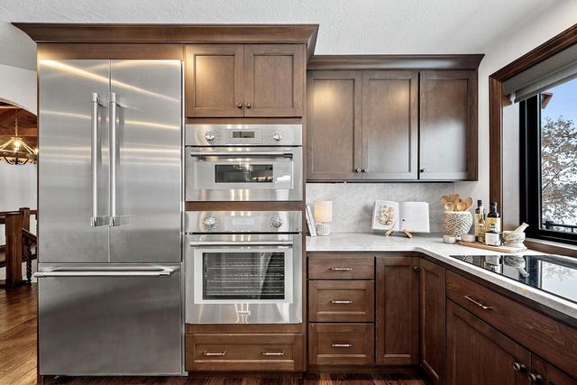 2045 LOST DAUPHIN ROAD, De Pere, WI 54115