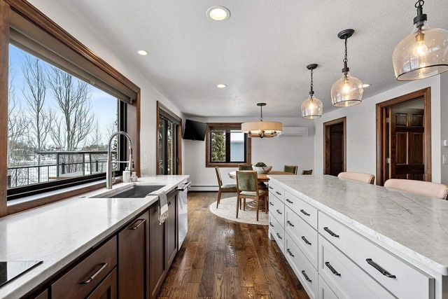 2045 LOST DAUPHIN ROAD, De Pere, WI 54115