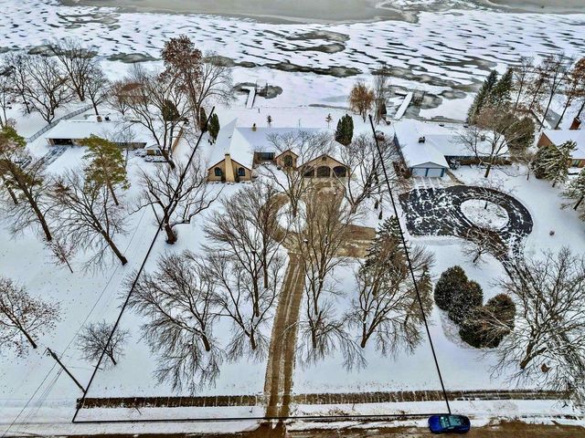 2045 LOST DAUPHIN ROAD, De Pere, WI 54115