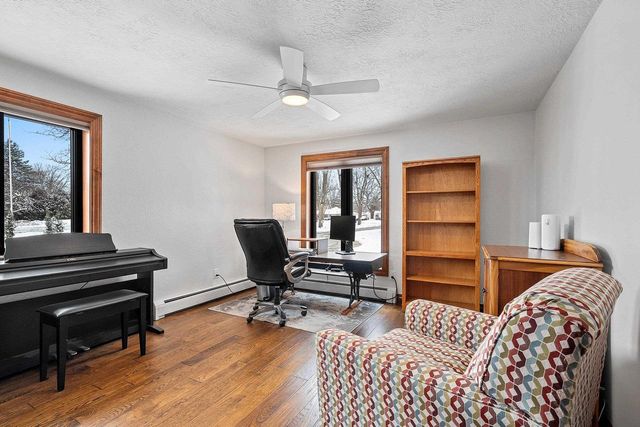 2045 LOST DAUPHIN ROAD, De Pere, WI 54115