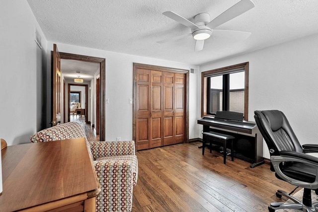 2045 LOST DAUPHIN ROAD, De Pere, WI 54115