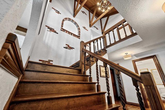 2045 LOST DAUPHIN ROAD, De Pere, WI 54115