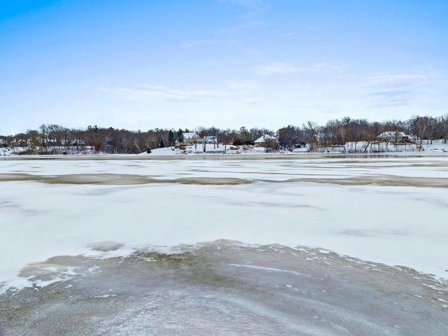 2045 LOST DAUPHIN ROAD, De Pere, WI 54115