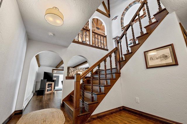 2045 LOST DAUPHIN ROAD, De Pere, WI 54115