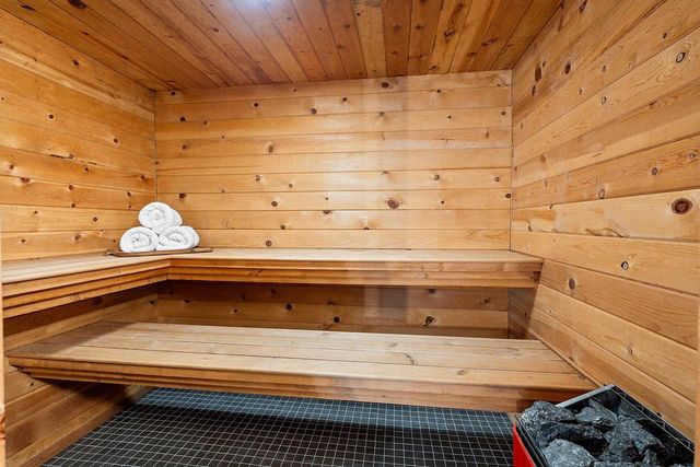 2045 LOST DAUPHIN ROAD, De Pere, WI 54115