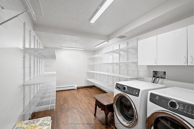 2045 LOST DAUPHIN ROAD, De Pere, WI 54115