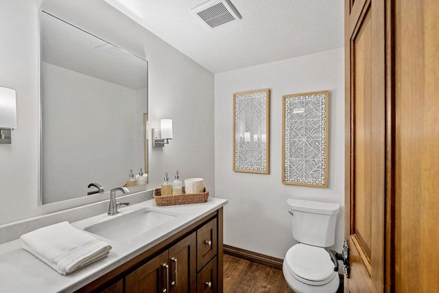 2045 LOST DAUPHIN ROAD, De Pere, WI 54115