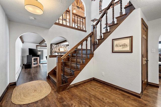 2045 LOST DAUPHIN ROAD, De Pere, WI 54115