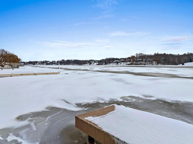 2045 LOST DAUPHIN ROAD, De Pere, WI 54115