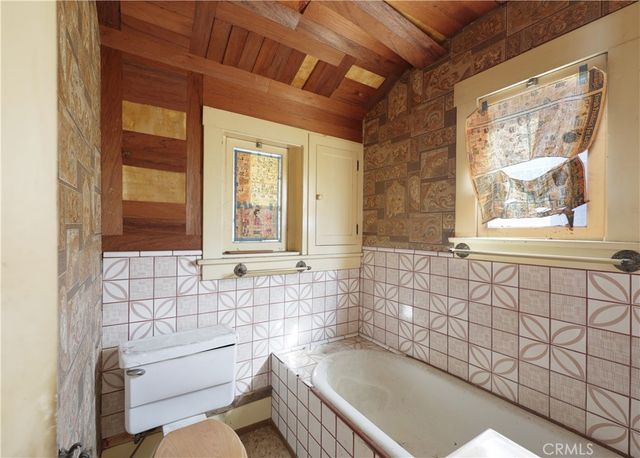 9211 Walnut, Bellflower, CA 90706