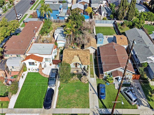 9211 Walnut, Bellflower, CA 90706