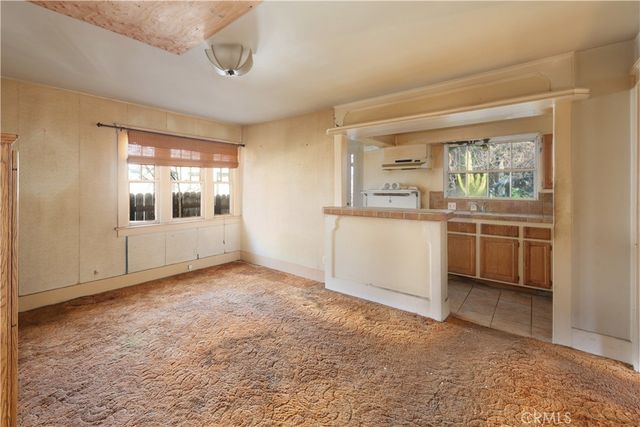 9211 Walnut, Bellflower, CA 90706