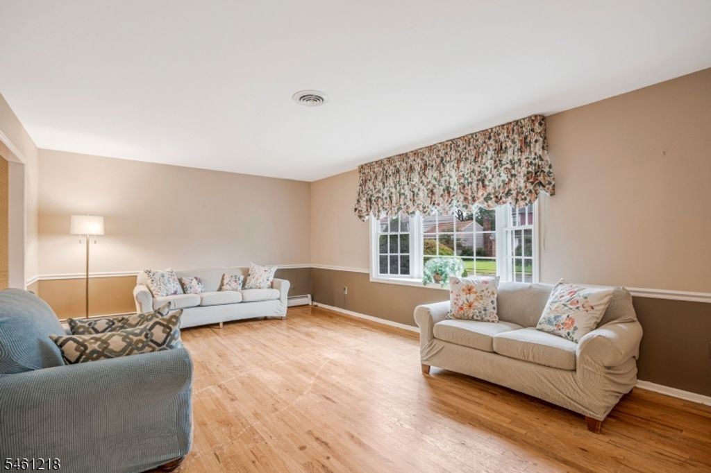 11 Woodrow Wilson Dr, Edison Twp., NJ 08820 — photo 3