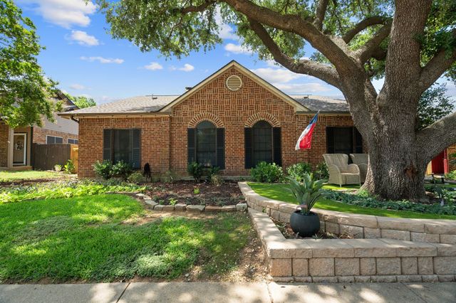 709 Normandy Drive, Euless, TX 76039