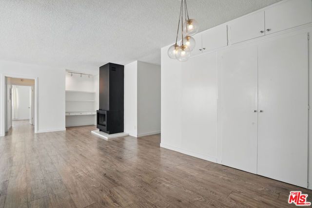 930 3rd Street 303, Santa Monica, CA 90403