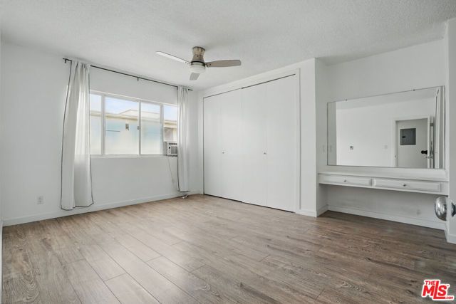 930 3rd Street 303, Santa Monica, CA 90403