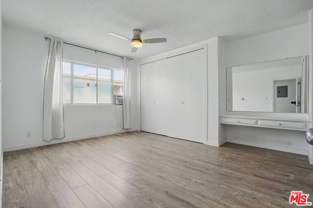 930 3rd Street 303, Santa Monica, CA 90403