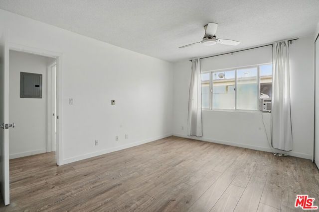 930 3rd Street 303, Santa Monica, CA 90403
