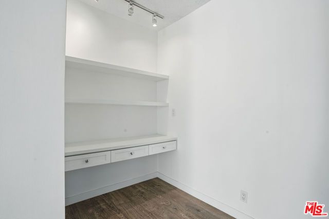 930 3rd Street 303, Santa Monica, CA 90403