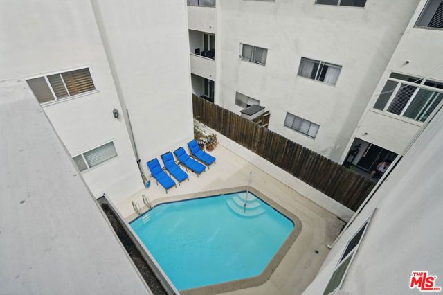 930 3rd Street 303, Santa Monica, CA 90403