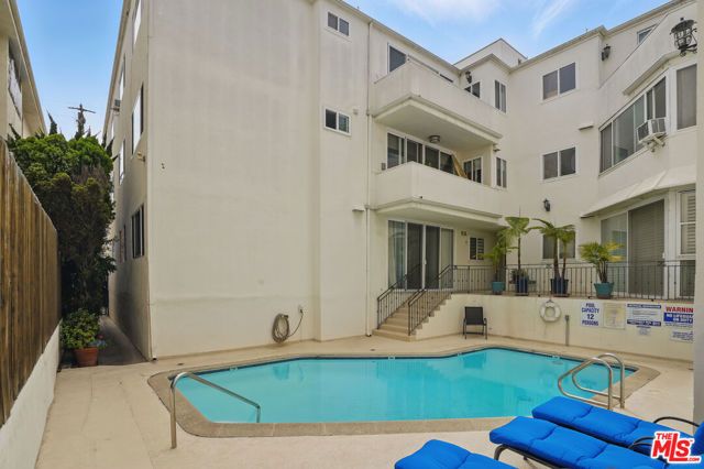 930 3rd Street 303, Santa Monica, CA 90403