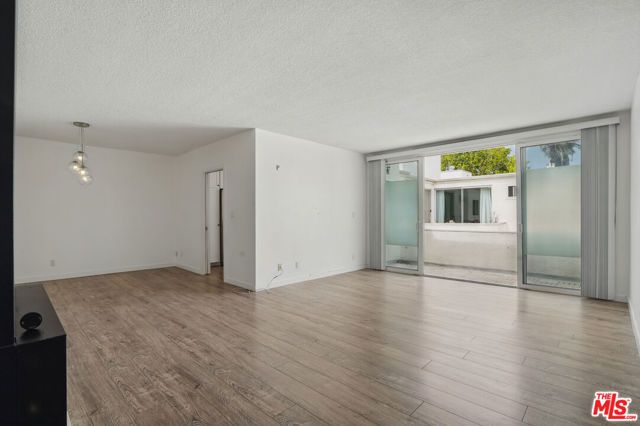 930 3rd Street 303, Santa Monica, CA 90403