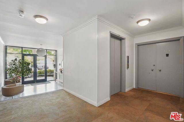 930 3rd Street 303, Santa Monica, CA 90403