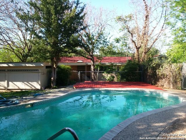 2018 E Lawndale, San Antonio, TX 78209