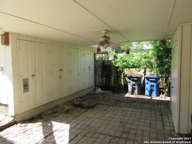 2018 E Lawndale, San Antonio, TX 78209