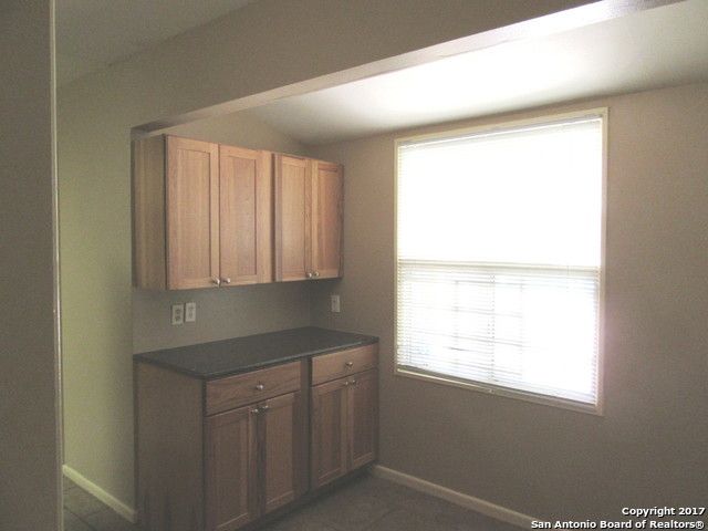 2018 E Lawndale, San Antonio, TX 78209