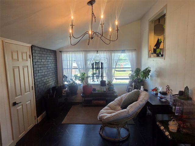2020 W 46th Street, Tulsa, OK 74107