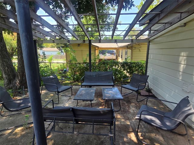2020 W 46th Street, Tulsa, OK 74107